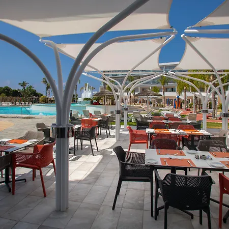 Hotell Faros 4*
