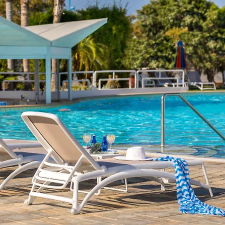 Hotell Faros 4*