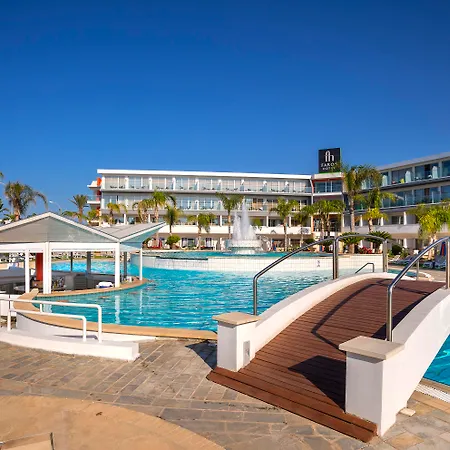 Hotell Faros 4*
